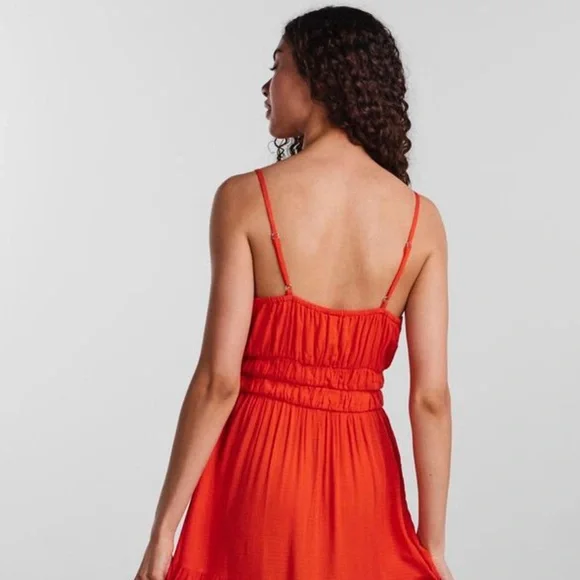 YAS | Yassirala Elegant Maxi Dress - Picture 6 of 9